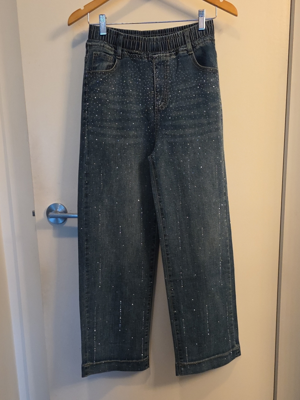 Trendy Y2K style Dark Blue Wide-Leg Jeans with Subtle Sparkle